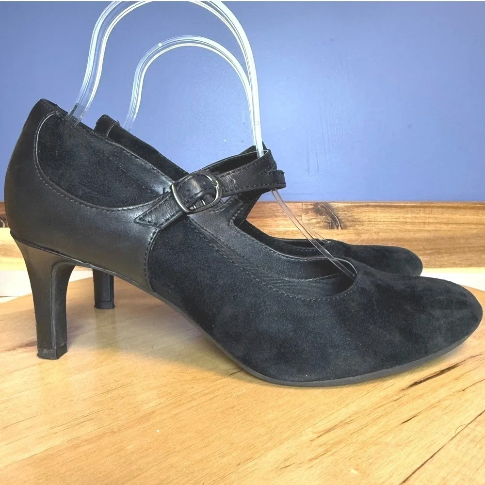 Clarks Womens Black Suede Leather Mary Jane Pumps Buckle Strap Heels Round Toe